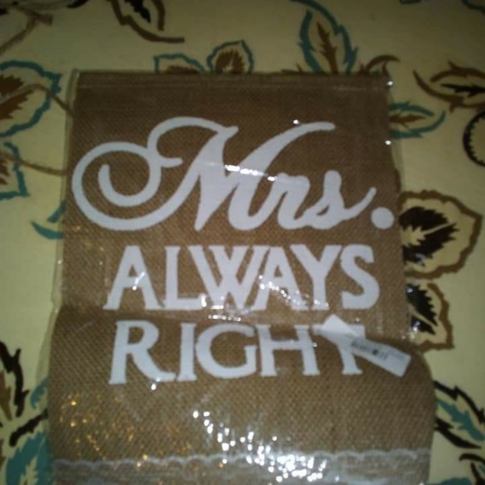 Rustic Burlap Wedding Decor